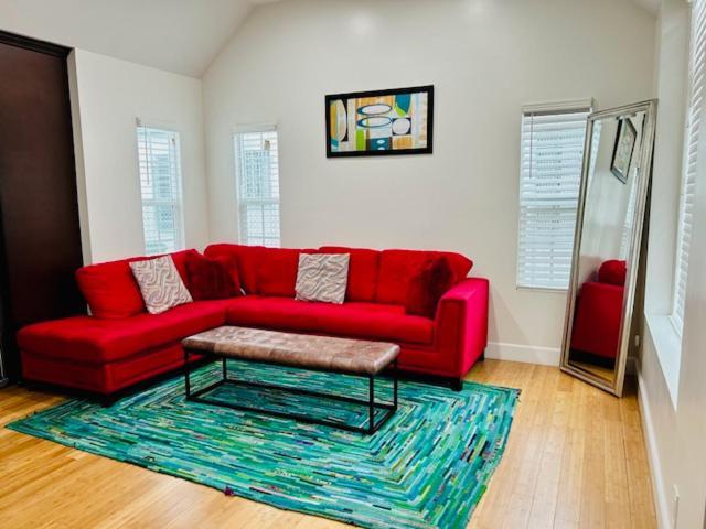 Gated Contemporary 3 Bedroom - 2 Bathroom Home In South La Plus Parking Лос-Анджелес Экстерьер фото