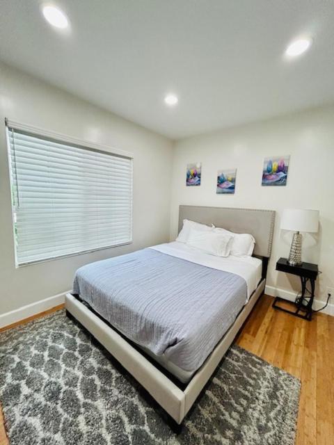 Gated Contemporary 3 Bedroom - 2 Bathroom Home In South La Plus Parking Лос-Анджелес Экстерьер фото